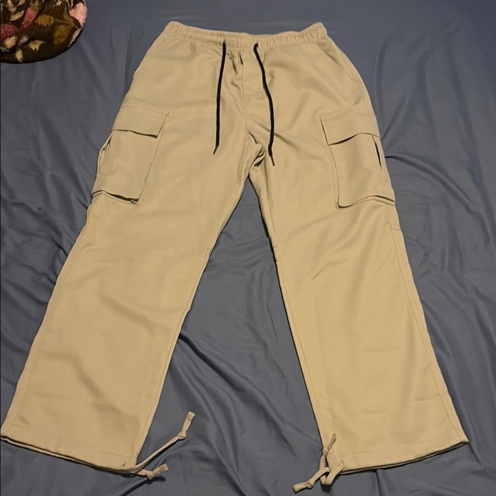SHEIN Tan Cargo Pants Relaxed Fit